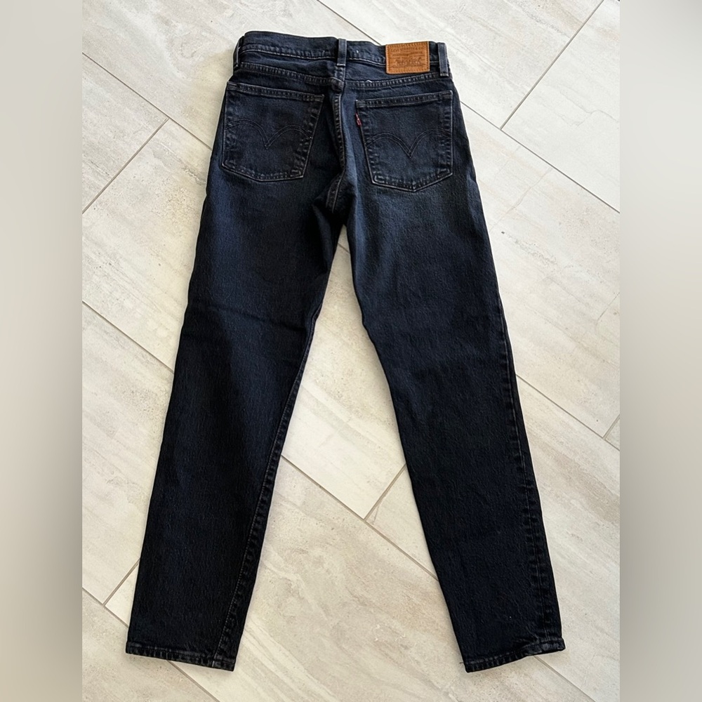 Levi's Wedgie Icon Fit - High Waisted Straight Leg Black Jeans - Size 24 - Picture 4 of 6